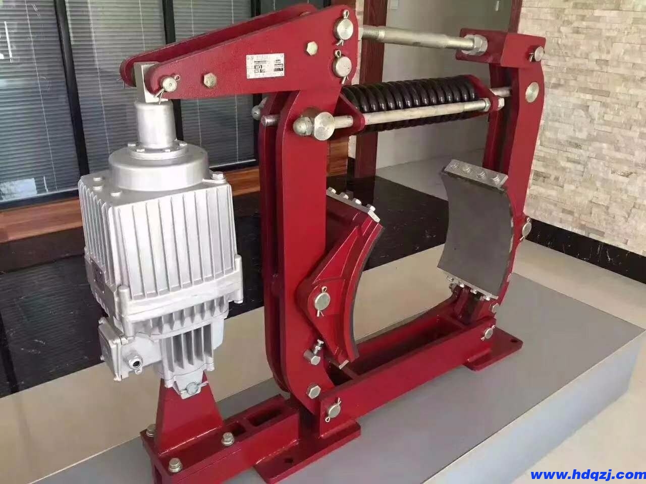 YWZ8電力液壓鼓式制動(dòng)器廠家 YWZ8電力液壓鼓式制動(dòng)器廠家