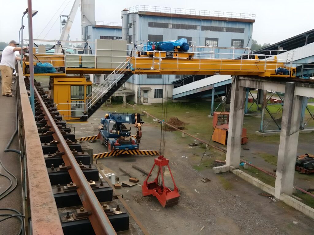 5/5噸10/10噸16/16噸抓斗、電磁兩用橋式起重機(jī)主要技術(shù)參數(shù)