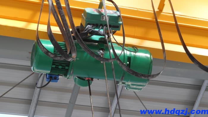 雙梁橋式起重機電動葫蘆橫向工作的注意事項 雙梁橋式起重機電動葫蘆橫向工作的注意事項