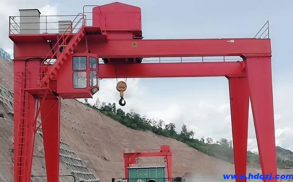 MGLT提梁機(jī) MGLT提梁機(jī)