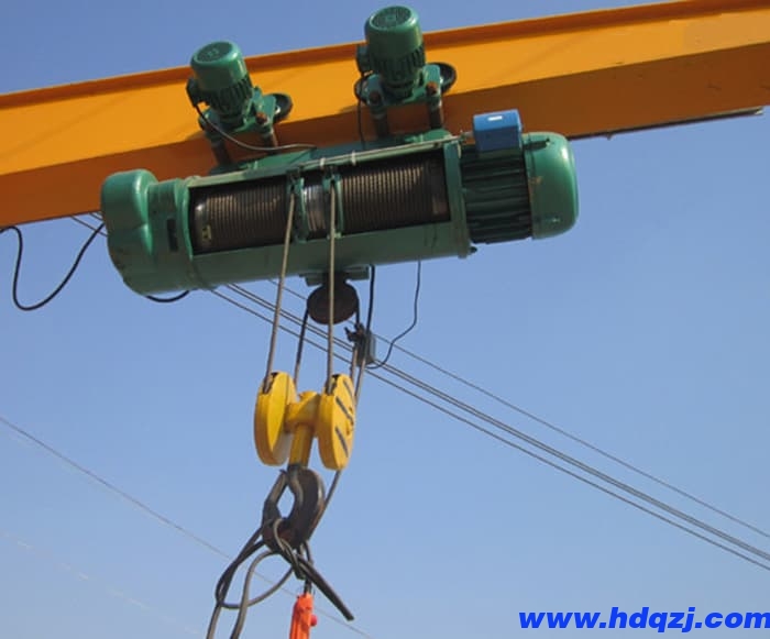 雙梁橋式起重機電動葫蘆橫向工作的注意事項 雙梁橋式起重機電動葫蘆橫向工作的注意事項