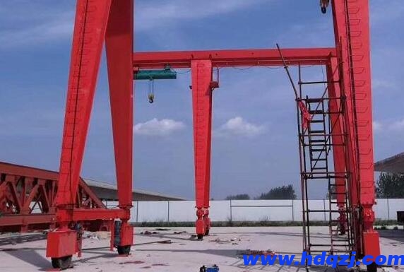 輪胎式龍門(mén)吊怎樣裝攝像頭視頻(監(jiān)控系統(tǒng)安裝常見(jiàn)問(wèn)題) 輪胎式龍門(mén)吊怎樣裝攝像頭視頻(監(jiān)控系統(tǒng)安裝常見(jiàn)問(wèn)題)