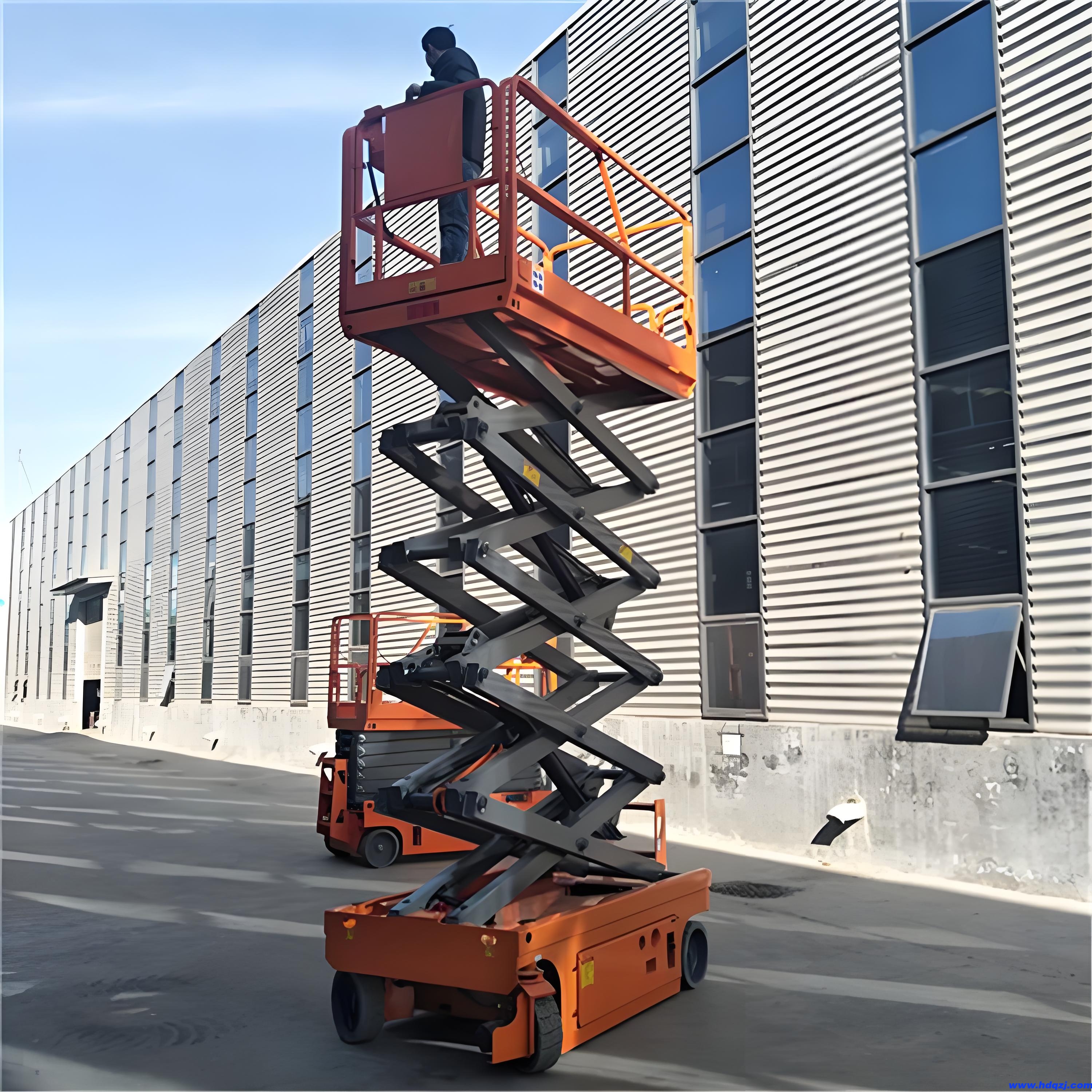 10m自行式升降平臺(tái)車 10m自行式升降平臺(tái)車