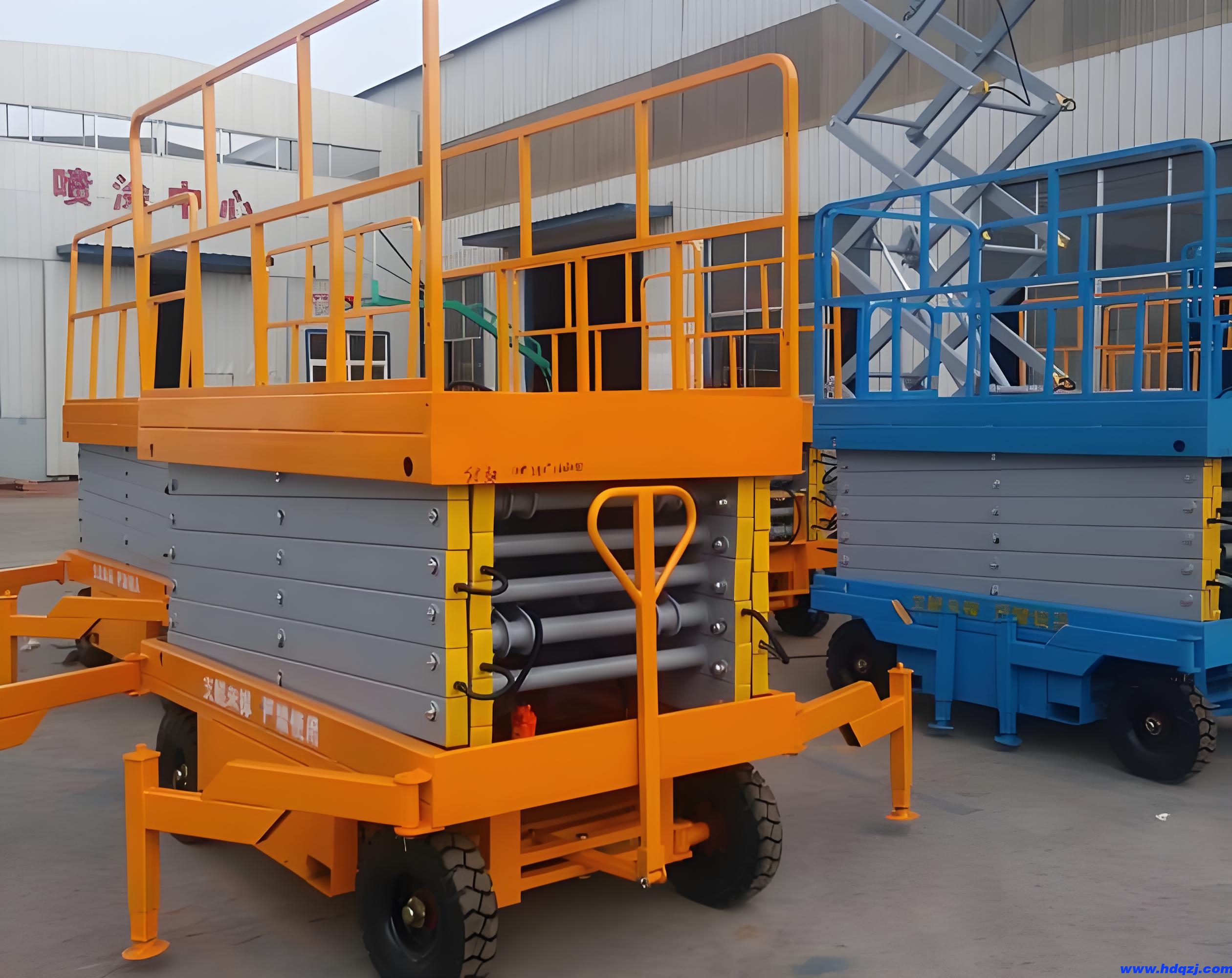 移動式升降機(jī) 移動式升降機(jī)