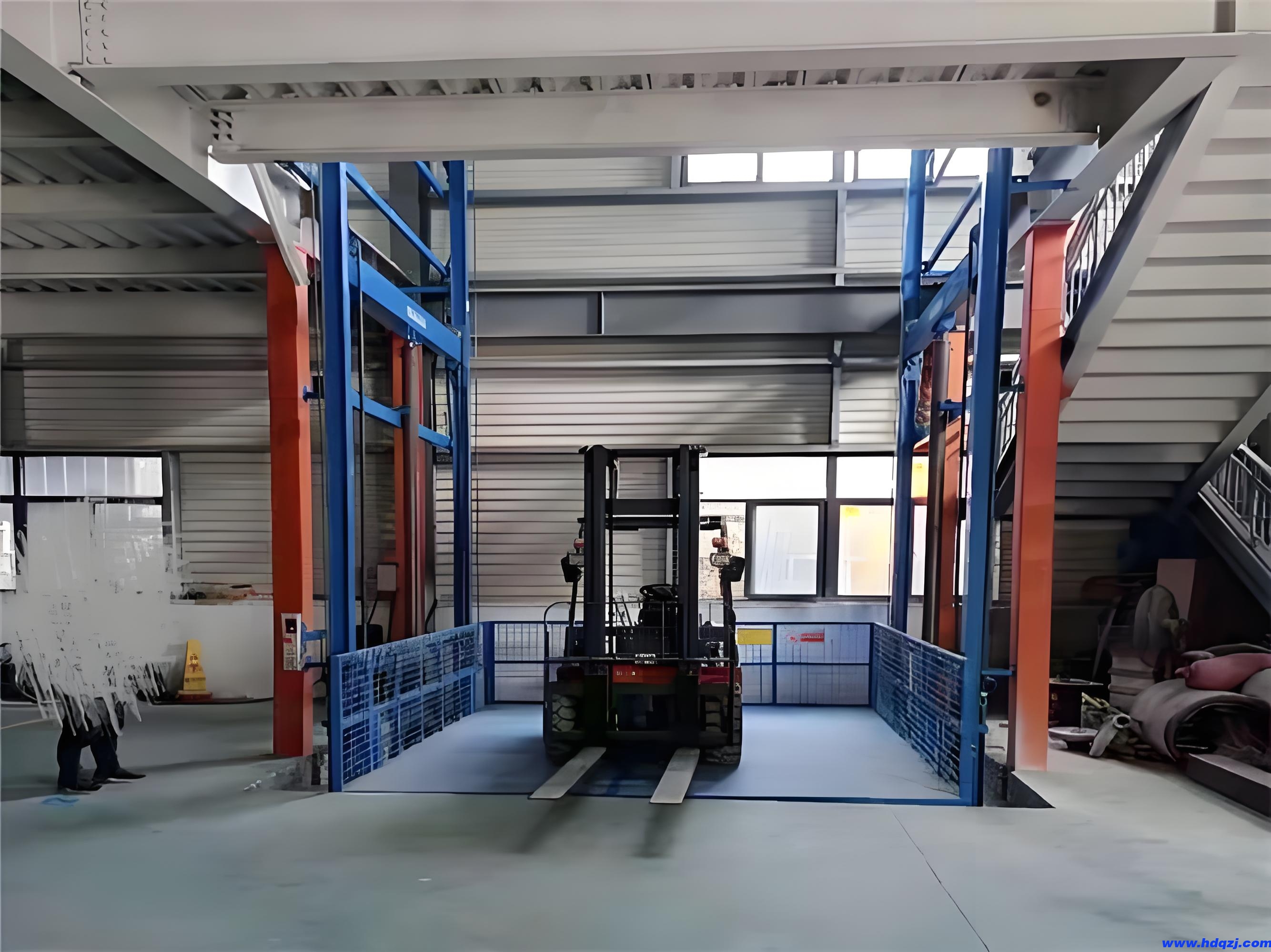 導(dǎo)軌式升降貨梯 導(dǎo)軌式升降貨梯